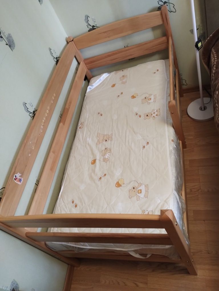 Дитяче ліжко + матрац
