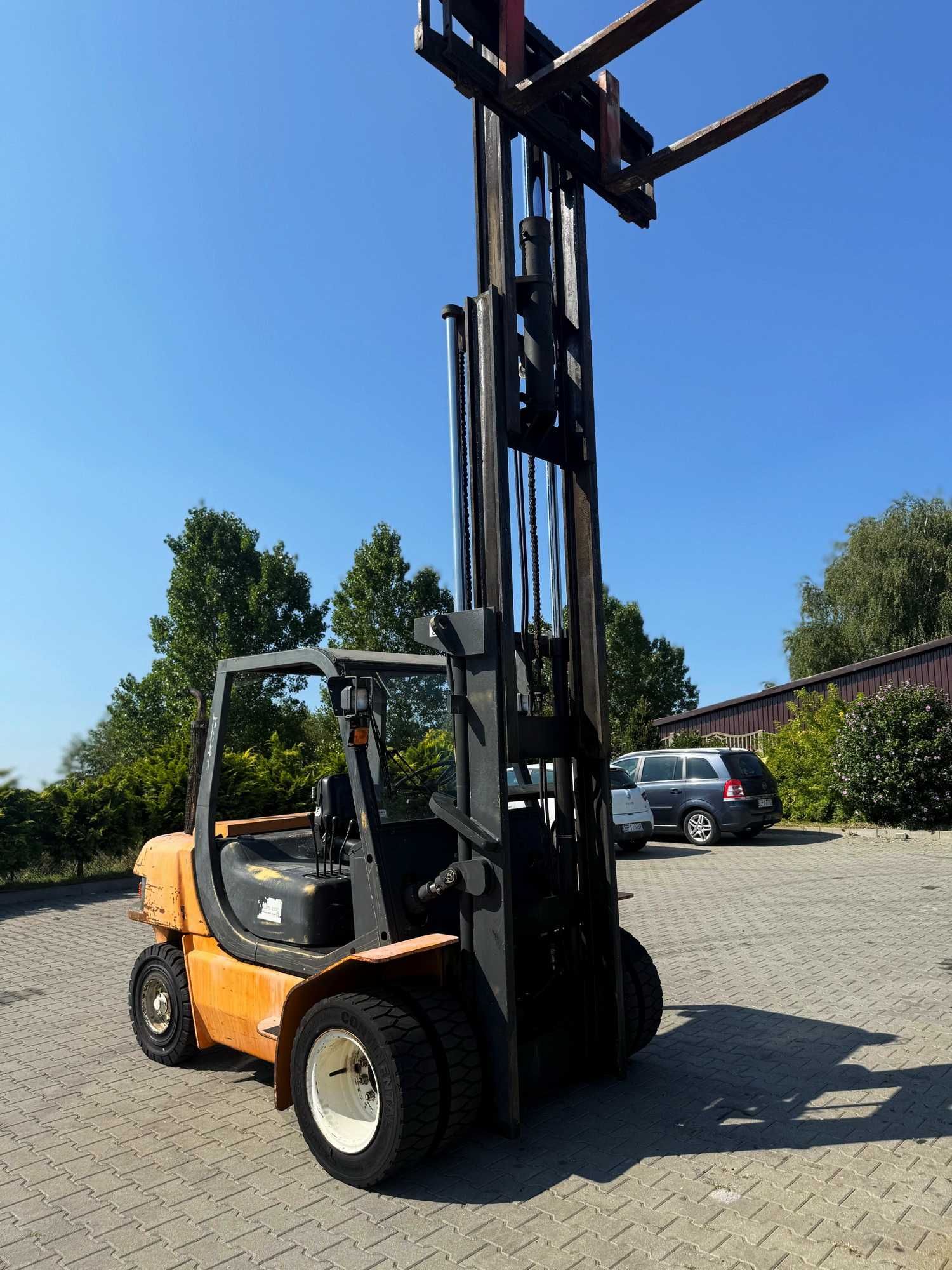 wózek widłowy terenowy SAMSUNG SF40D Triplex 4000kg PERKINS bliźniak