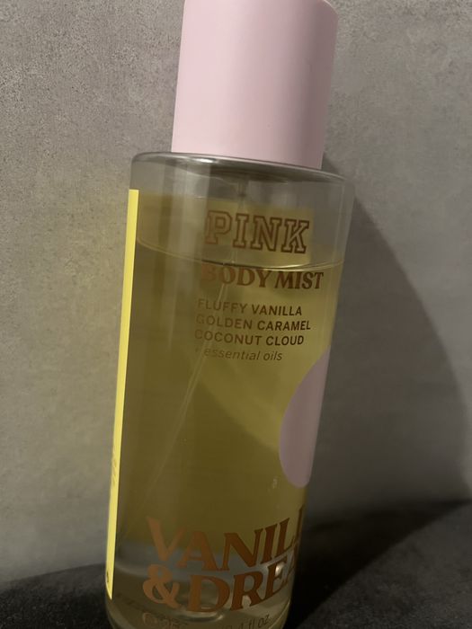 Спрей та лосьон від  Pink  оригінал !   Ваніль , крамель та кокос )