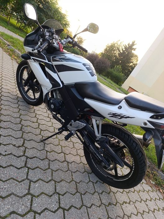 Honda CBR 125 JC39
