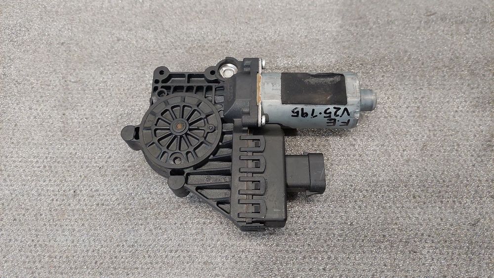Motor vidro frente esquerdo OPEL Astra H GTC (L08)