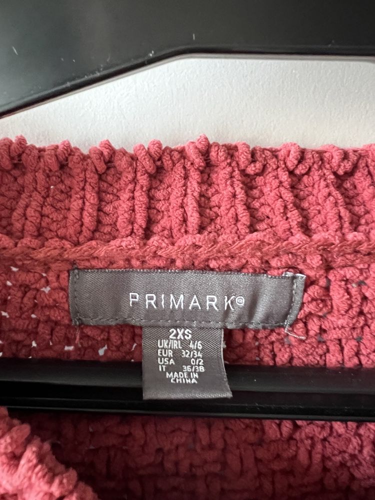 Malinowy sweterek Primark warkocz S