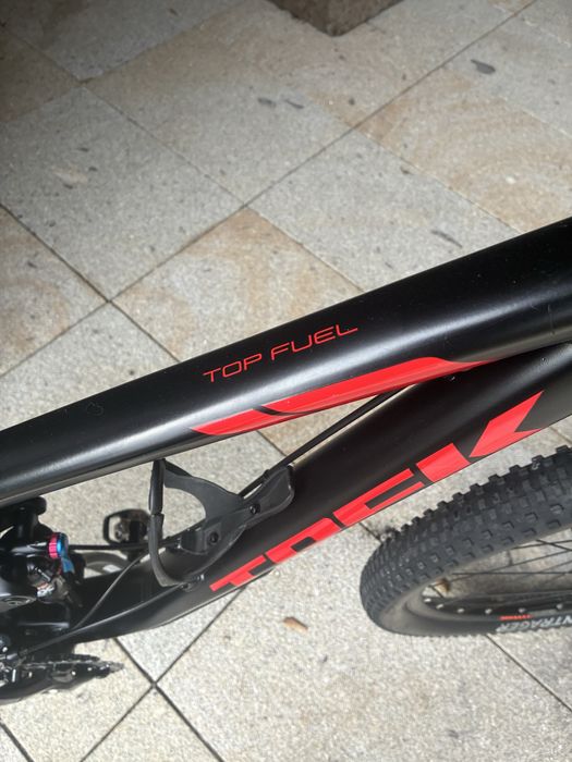 Vendo Trek Top Fuel 29 Pneus de Origem
