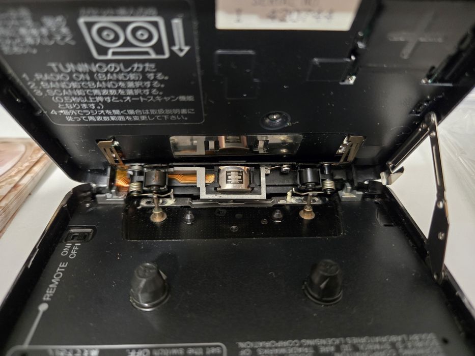 Продам плеер Sony Walkman WM-FX70