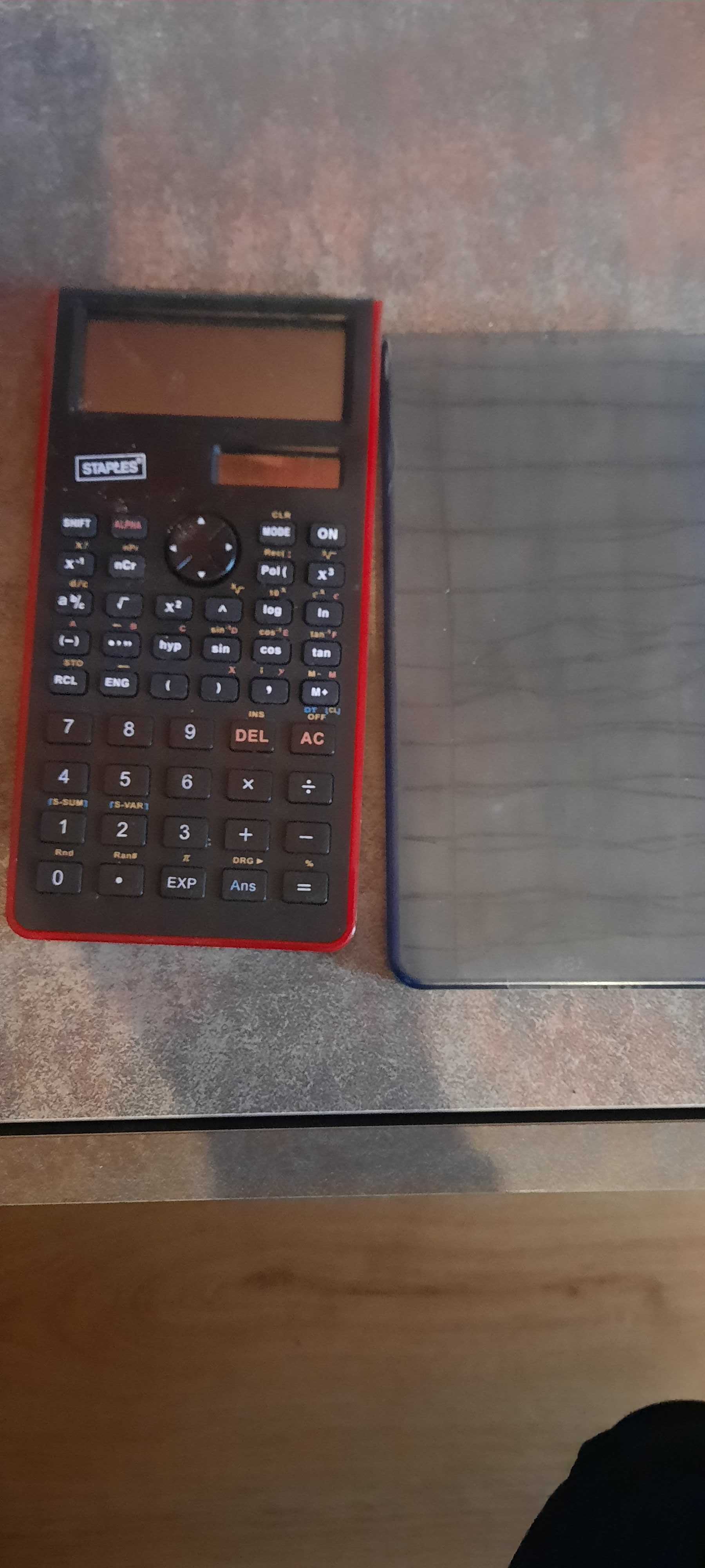 Vendo Calculadora Cientifica STAPLES
