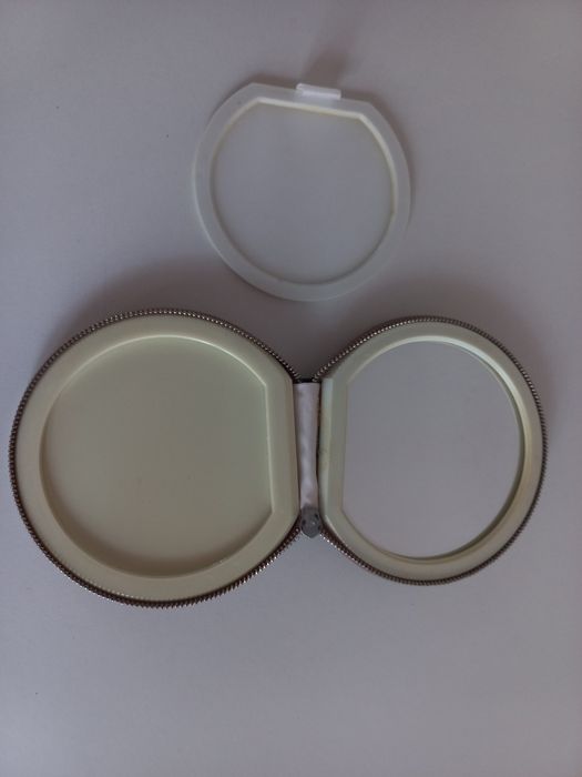 Puderniczka  - Damska  - PRL