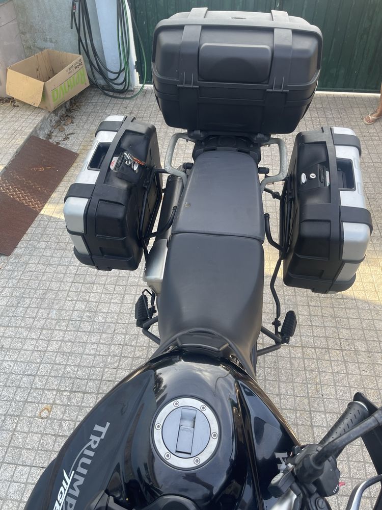Triumph Tiger 800 XCA