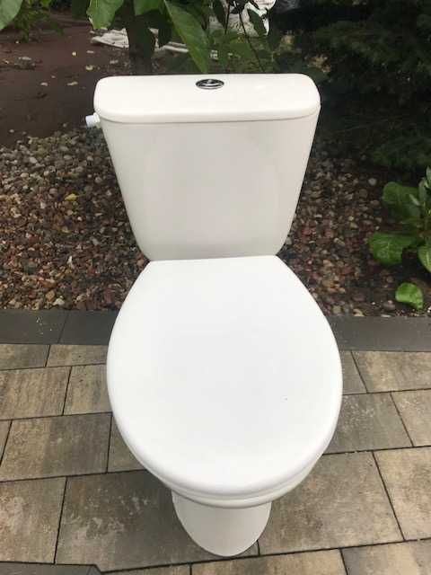 muszla WC cersanit wraz z ceramiczna spłuczką i deską
