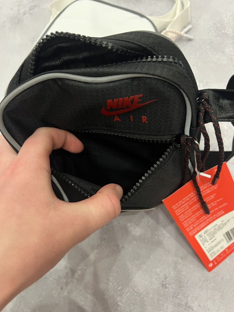 Сумка сумочка месенджер nike air jordan барсетка найк джордан бананка