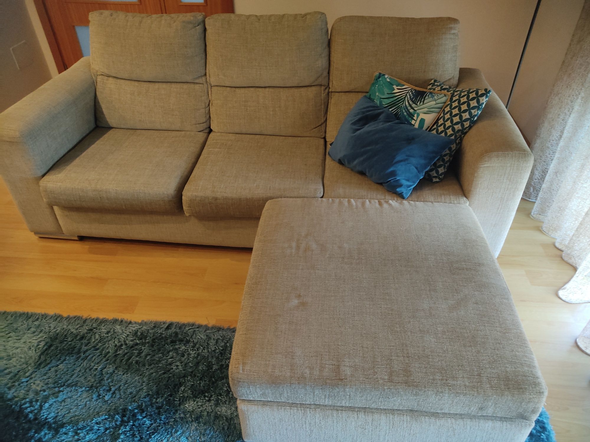 2 Sofás  2x3 + 2x2 lugares