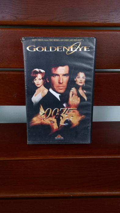 Kasety vhs wideo video.  Goldeneye VHS.