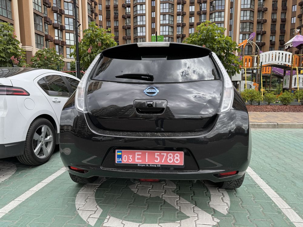 Nissan Leaf 2015 Рестайлинг