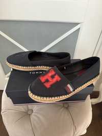 Продам слипоны Tommy Hilfiger 40р.