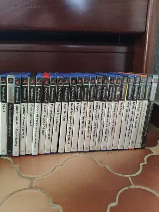 24 Jogos para PlayStation 2 (PS2)