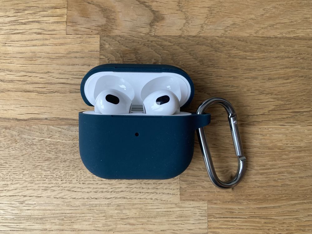 Силіконовий чохол для навушників Apple AirPods 3 2021 Silicone чехол