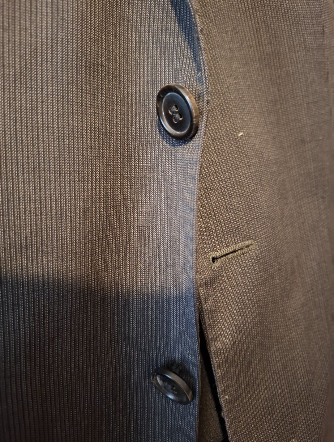 Marynarka Hugo Boss L – 100% wełna Slim Fit, stan bardzo dobry