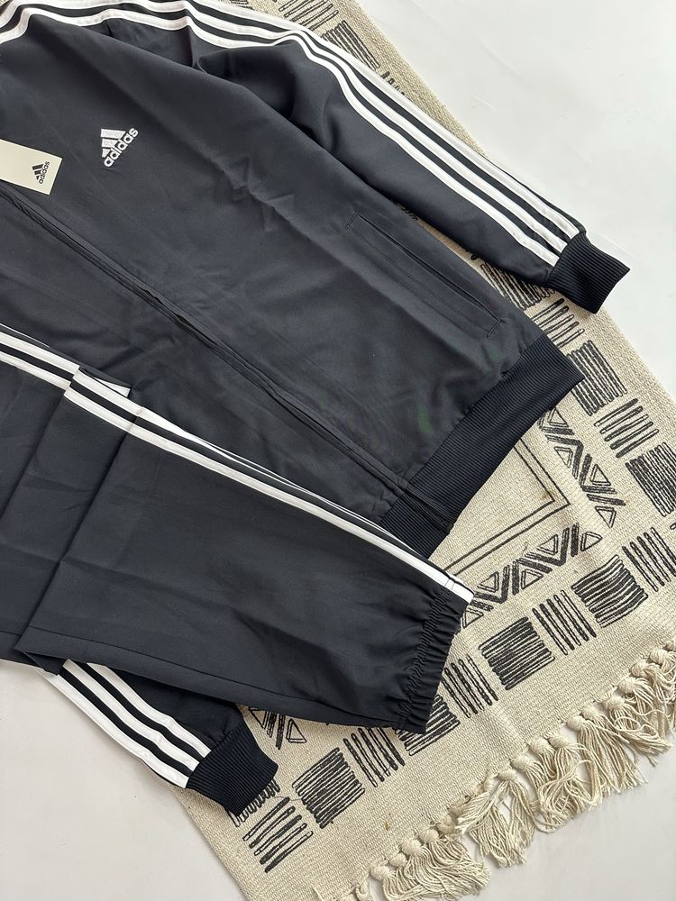 Костюм adidas оригінал