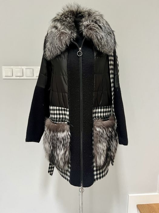 Wloski plaszcz welniany z futrem z lisa