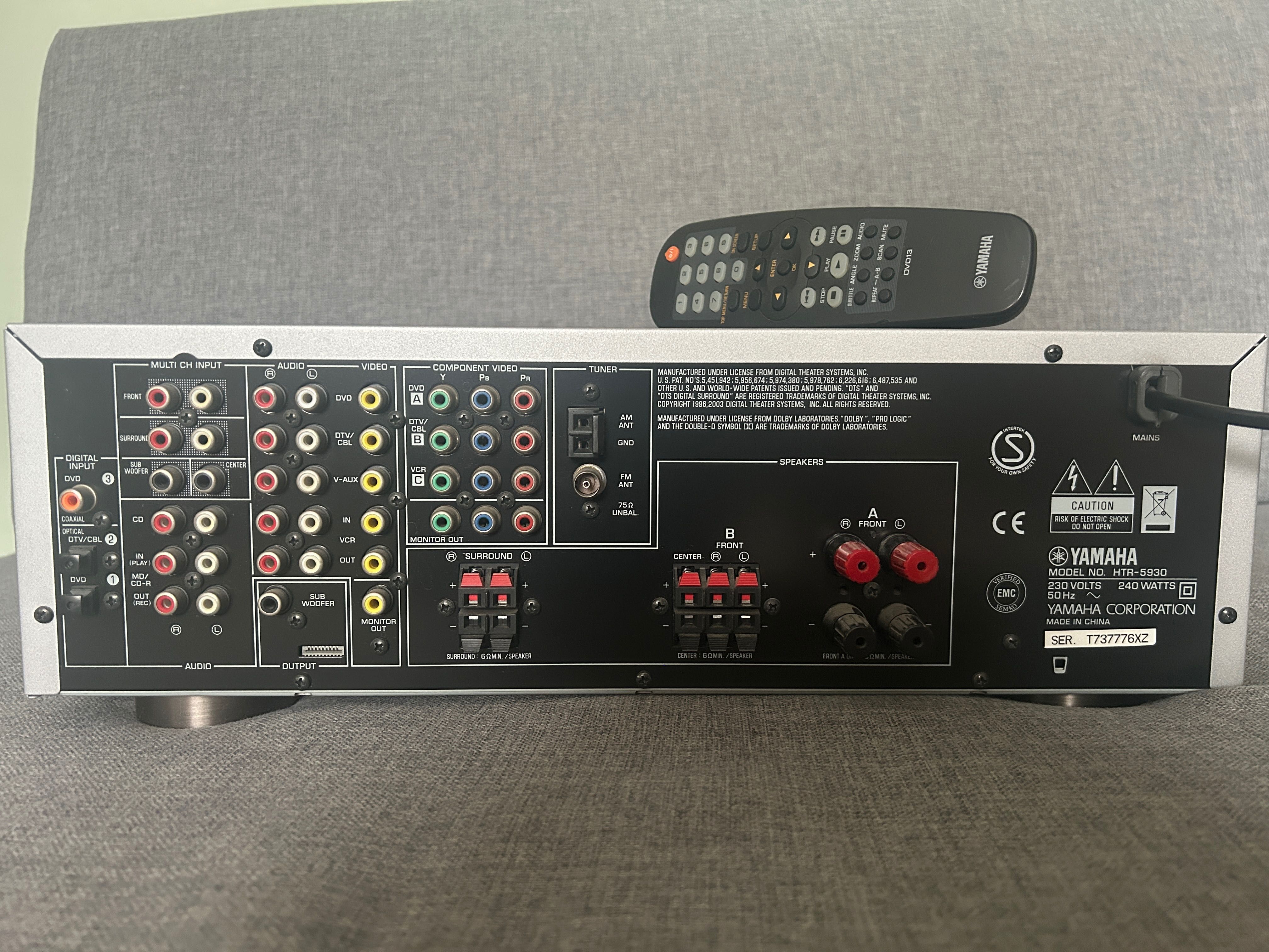 Wzmacniacz Yamaha HTR 5930 + pilot