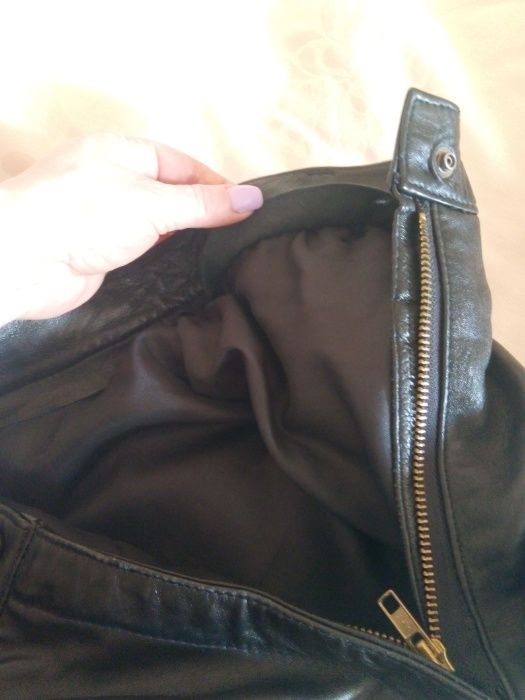 Женские кожаные брюки и жилет.100%кожа размер S-M