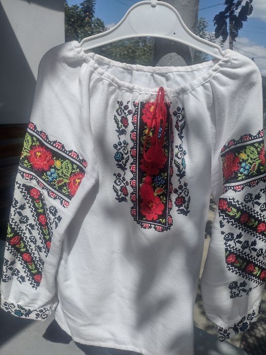 Вишиванка для дівчинки
