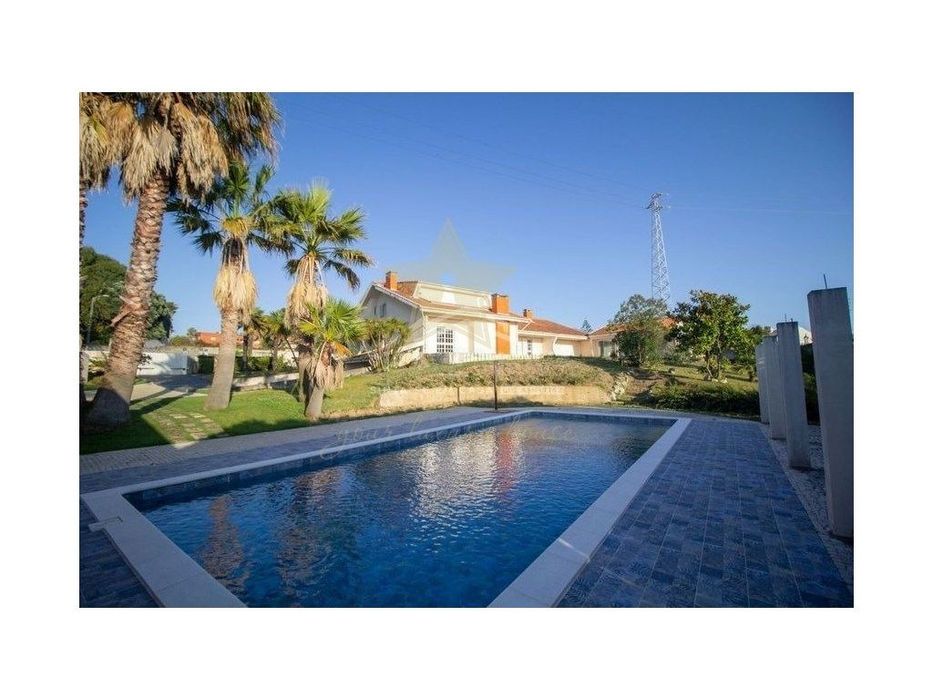 Moradia 8 suites + casa independente com 2 suites, com piscinas int...