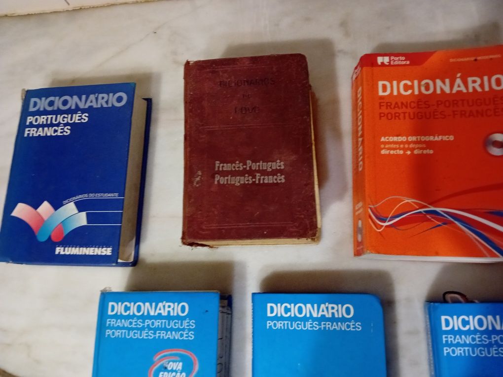 Conjunto de 8 Dicionários Português-Francês