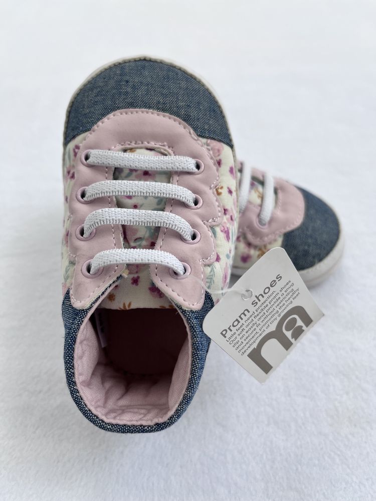 Пинетки-кроссовки для девочки до 12 мес  eur19 (uk3) Mothercare