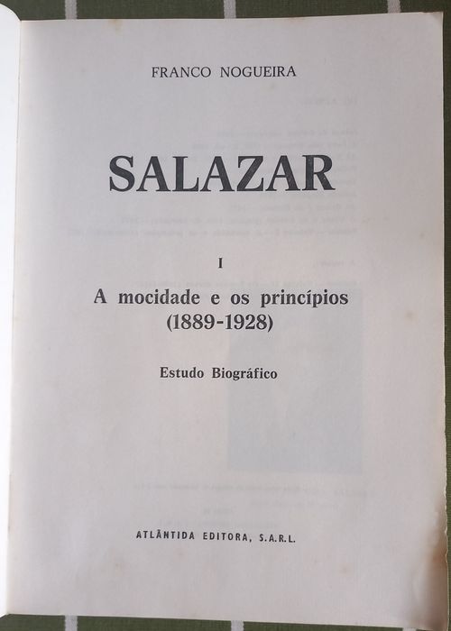 Livros em 2 mão vendo.