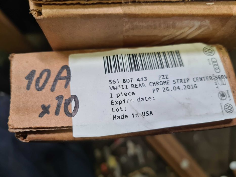 Listwa zderzaka tył chrom środkowa VW Passat B7 USA NOWA 11-15