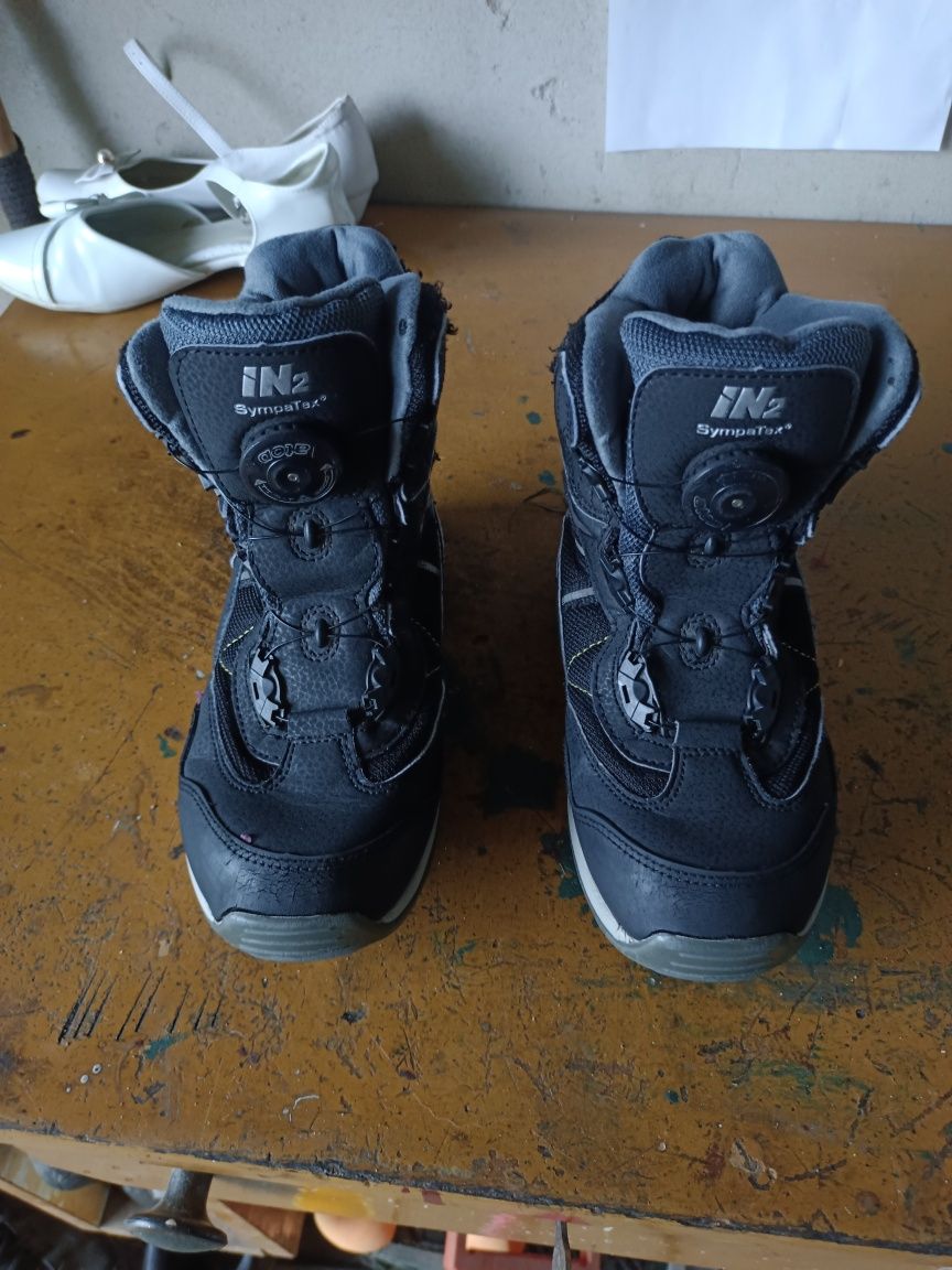Buty chłopięce roz 33