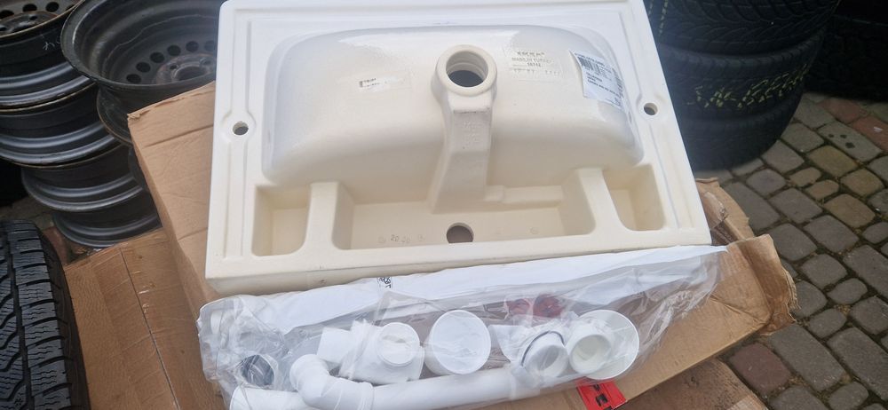 Умивальник для ванної кімнати