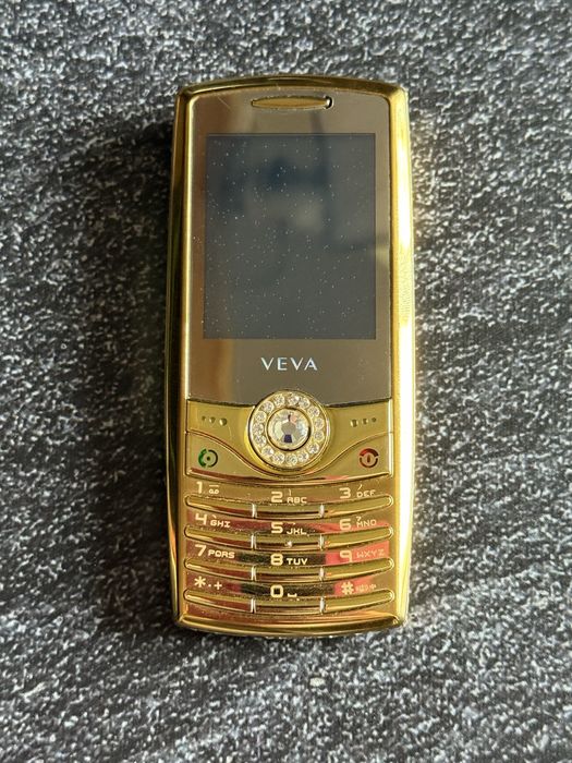 Kolekcjonerski złoty telefon veva
