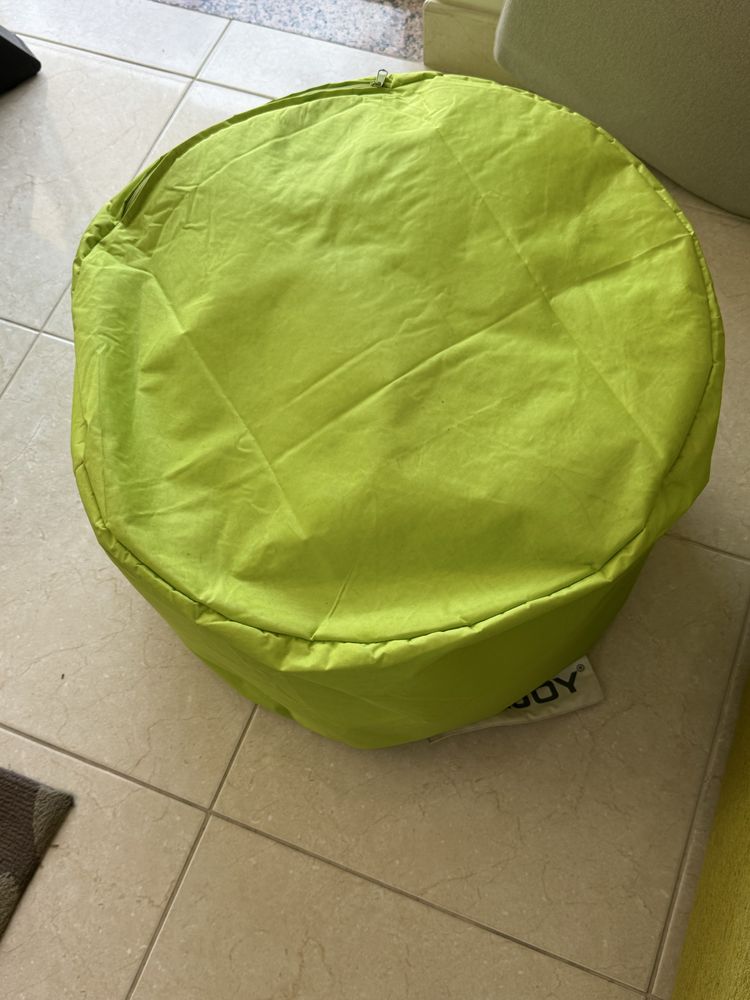Puff redondo verde