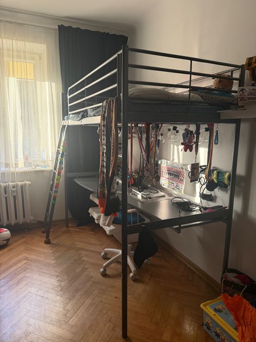 Łóżko piętrowe z blatem ikea