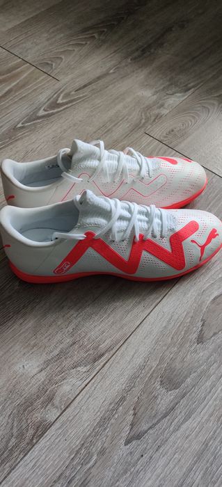 Nówki buty halowe Puma