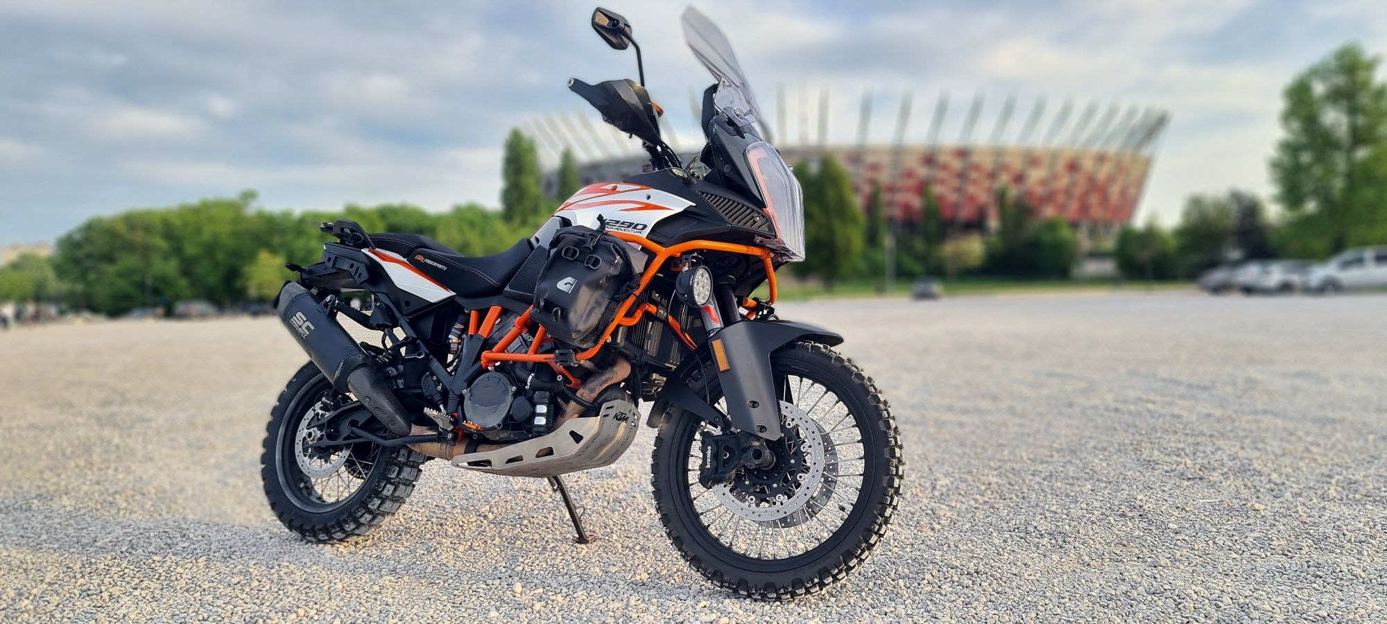 KTM 1290 Super Adventure R SAR z 2018 roku-uwaga, rakieta na sterydach