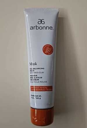 Oczyszczająca maseczka z glinką czerwoną Arbonne