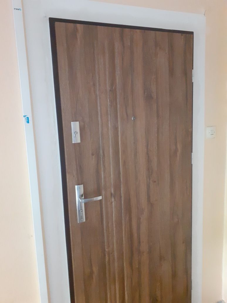 Montaż drzwi w bloku Od Ręki Producent drzwi Akustyczne
