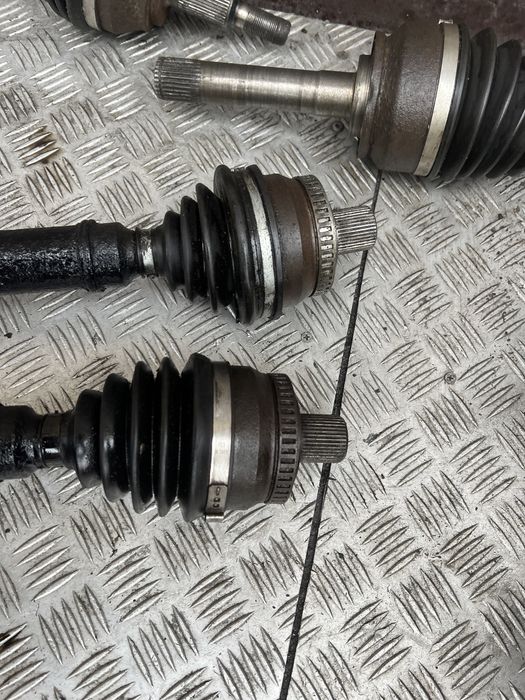 Полуось привод 2.6 акпп Ауди а4 б5 Audi a4 b5