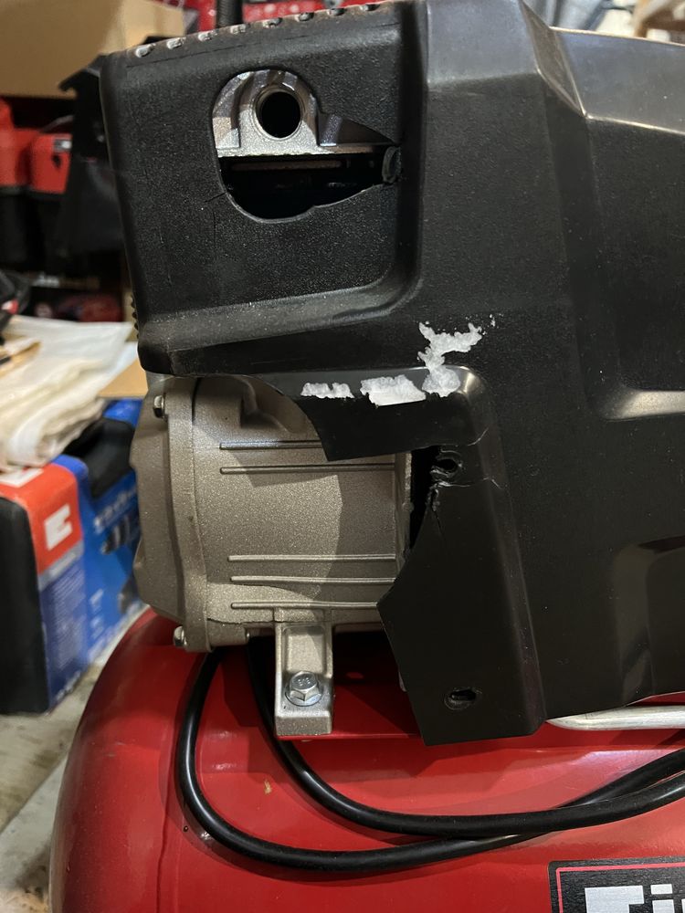 Компресор оливний серії Expert Einhell TE-AC 270/50/10 з Німеччини