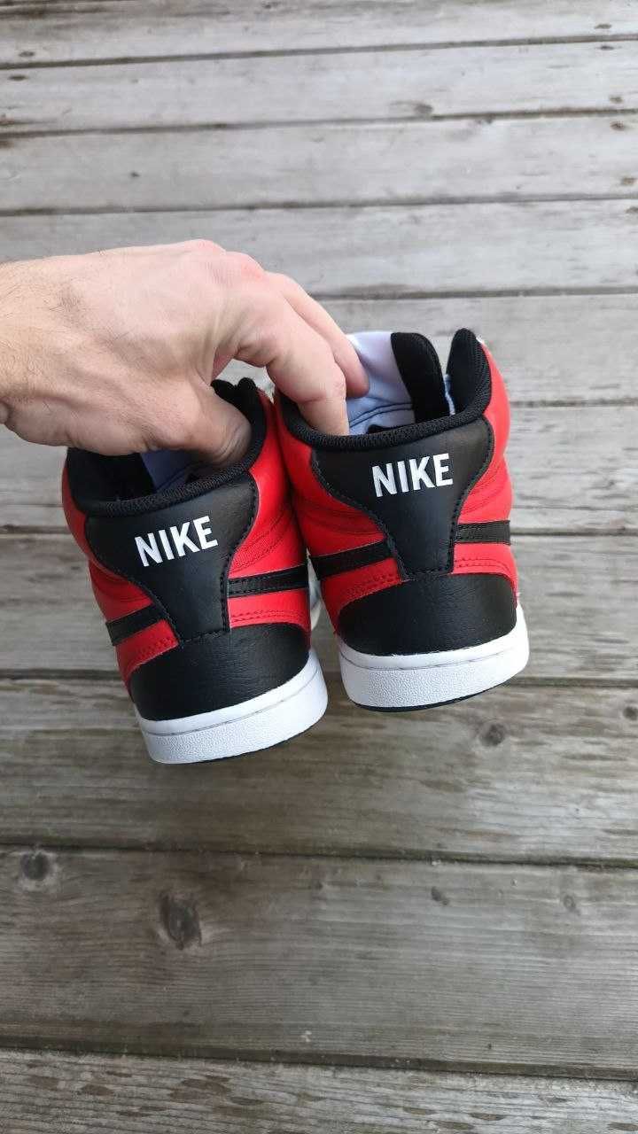 Кросівки. Високі кросівки 41р. Кросівки - Nike. Nike Court