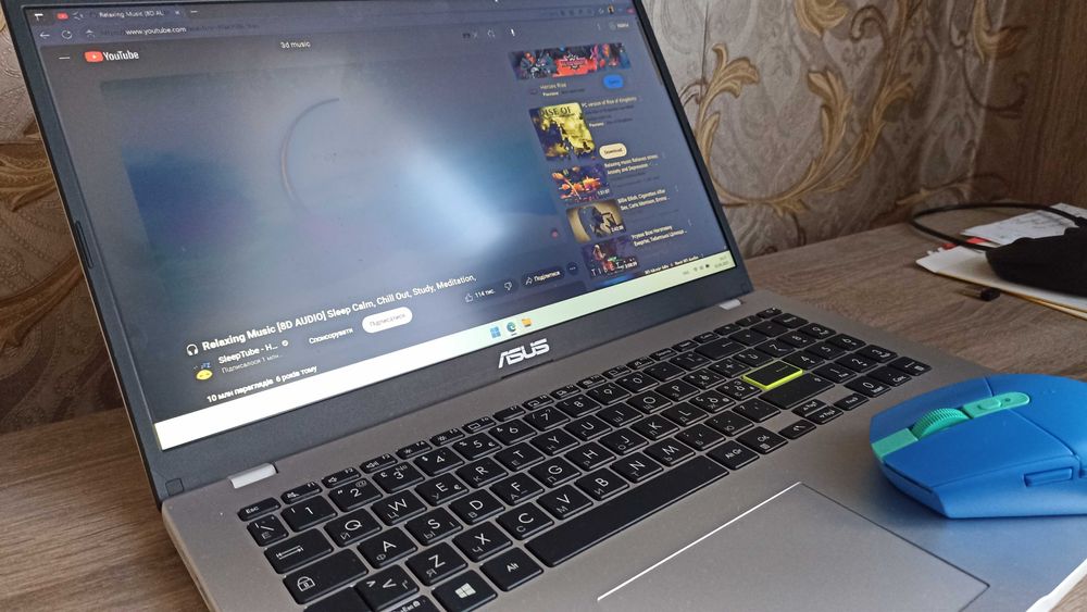 Продам Asus e415 m 8/256