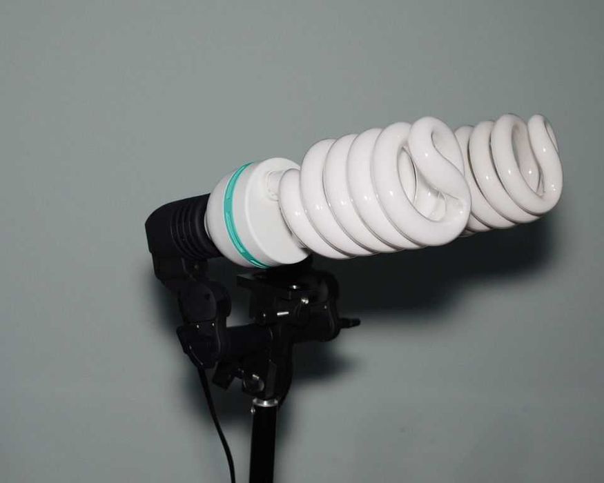 Подвійний тримач для спалахів та ламп постійного світла