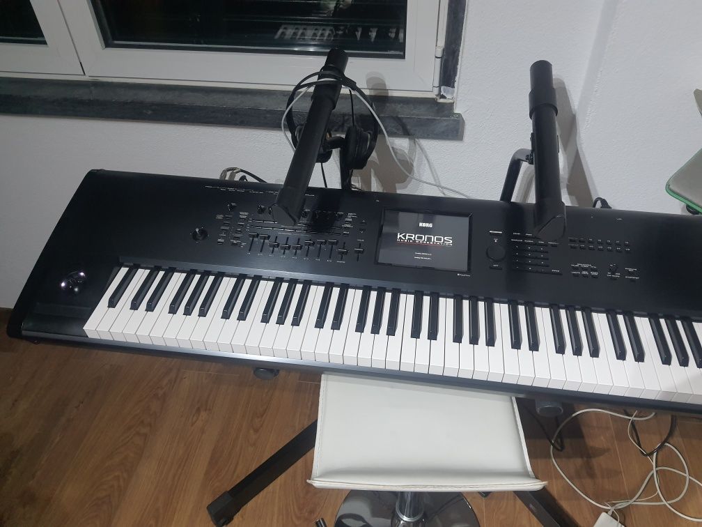 Korg Kronos 88 Workstation