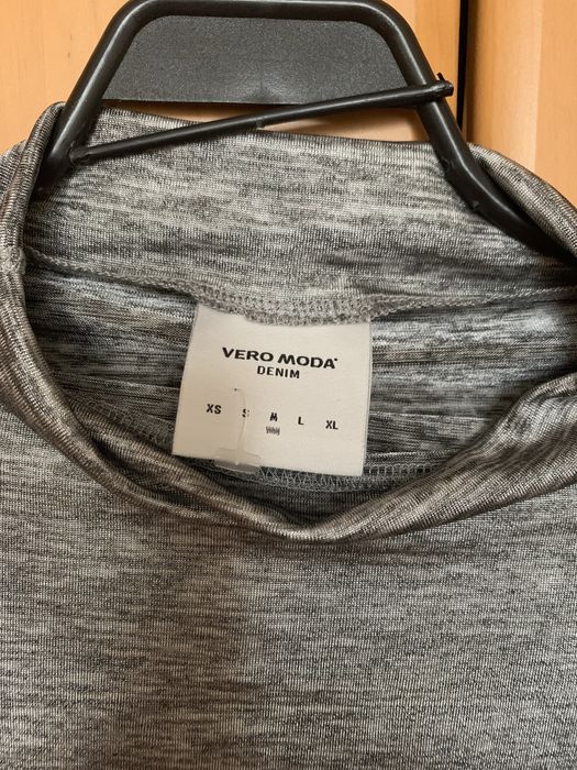 Bluzeczka z połyskiem srebrna Vero moda 38 M