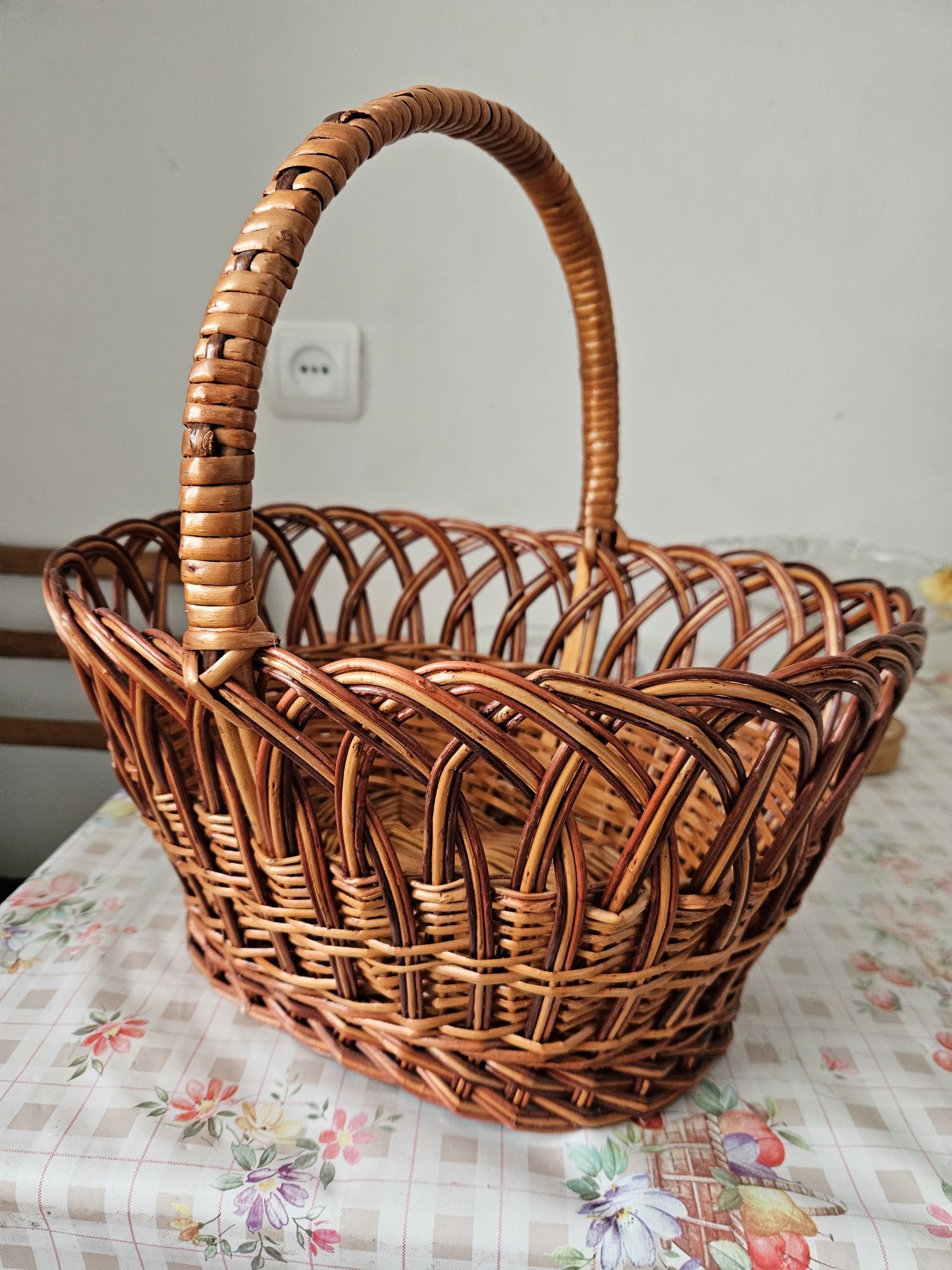 Кошелка корзина из лозы