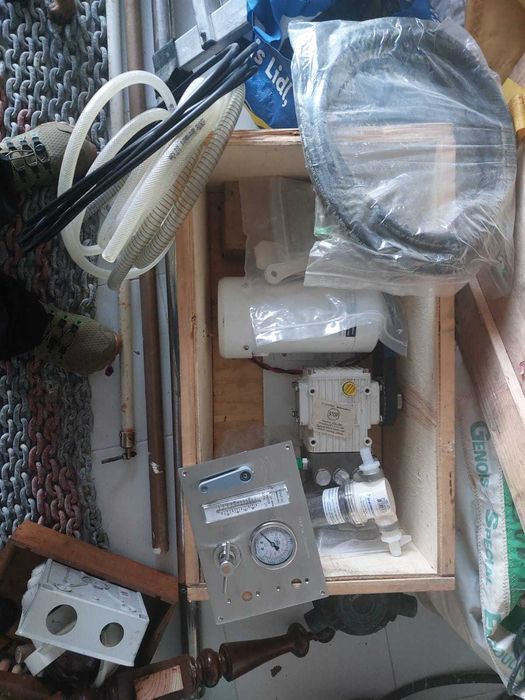 Dessalinizador marítimo profissional ECH₂O Tec–12 V DC–55 litros/hora.