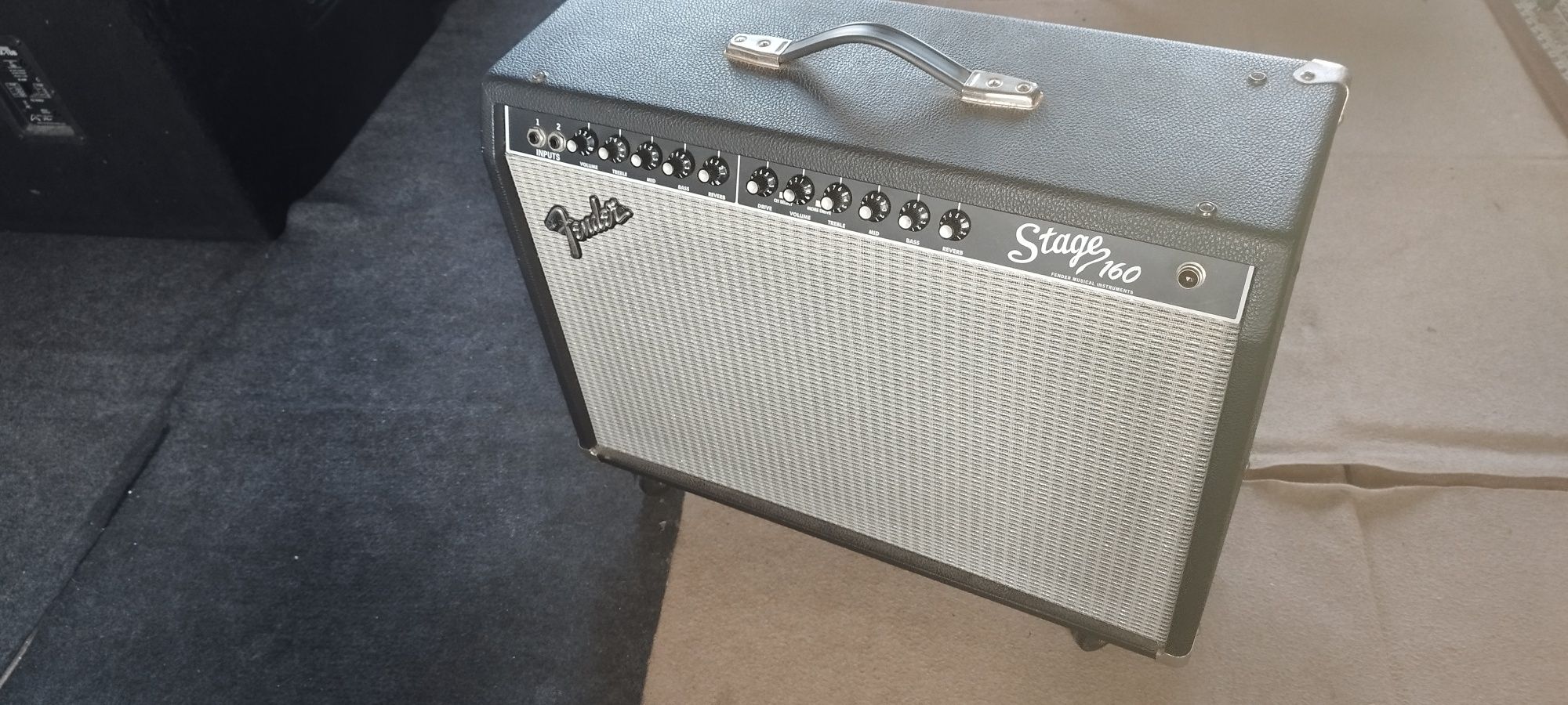 Amplificador Fender Stage 160 2-Channel 160-Watt 2x12
