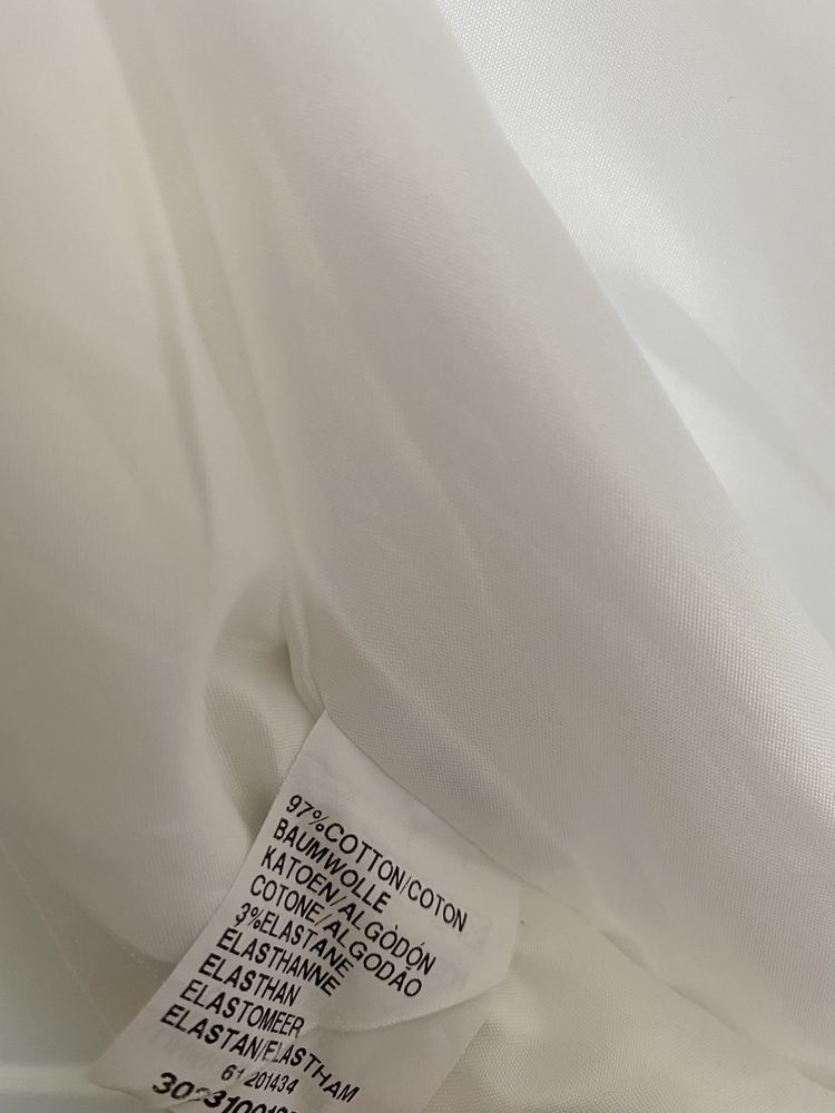 Biała bawełniana dopasowana sukienka na ramiączkach vera varelli 38